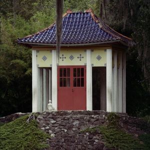 Meet your Posher, Dee